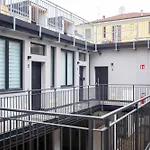 Stylish 1br Near Apartman Milánó