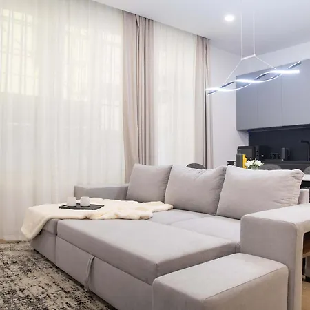 Lejlighed Stylish 1br Near Milano