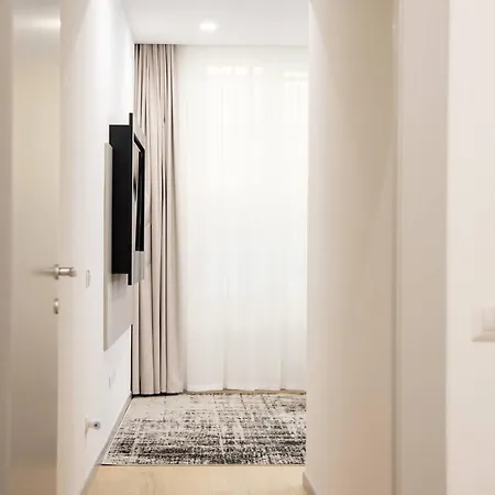 Stylish 1br Near Appartamento