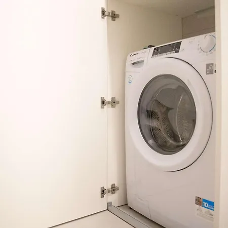 Stylish 1br Near Appartamento *