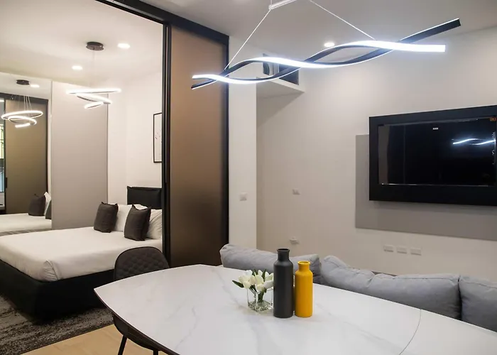 Lejlighed Stylish 1br Near Milano