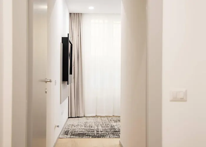 Stylish 1br Near Lejlighed